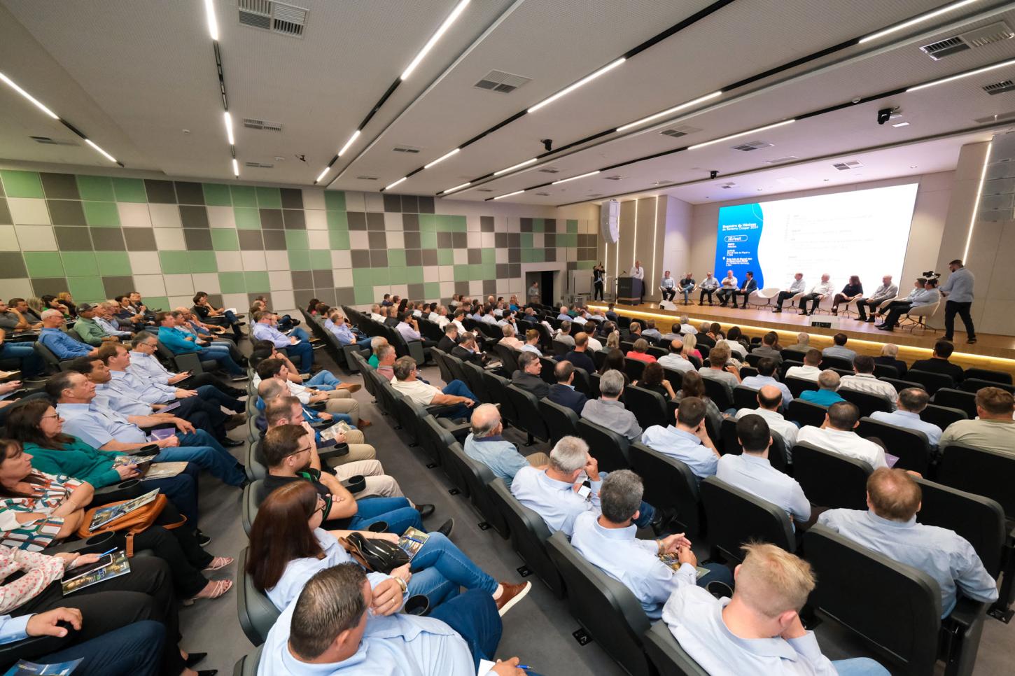 Cooperativas do PR alinham novo planejamento estratégico