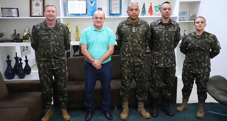 Osmar Rinki recebe visita técnica da seção de Tiro de Guerra da 5ª Região Militar (RM)