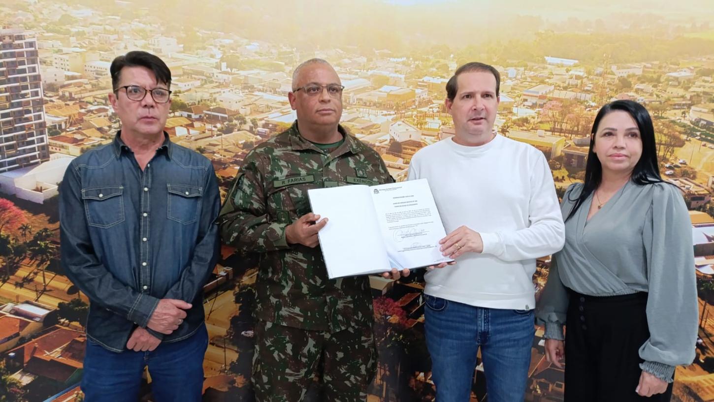 Prefeito de Assis Chateaubriand empossado como Presidente da Junta de Serviço Militar