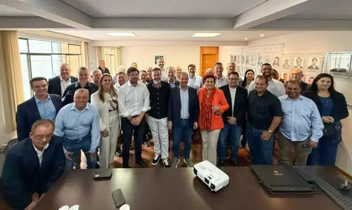 Em Assembleia, AMP orienta prefeituras sobre prestações de contas ao TCE/PR, reafirma compromisso com pauta da XXVII Marcha a Brasília, anuncia convênio com Itaipu e apresenta projeto da nova sede