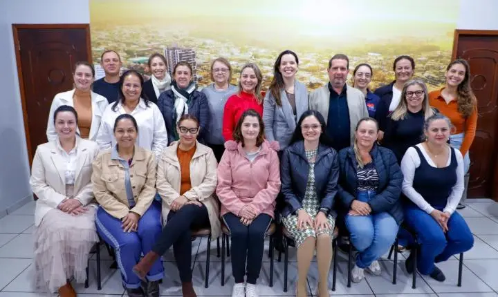 Micheletto fortalece a saúde pública com diálogo e planejamento ao lado da enfermagem